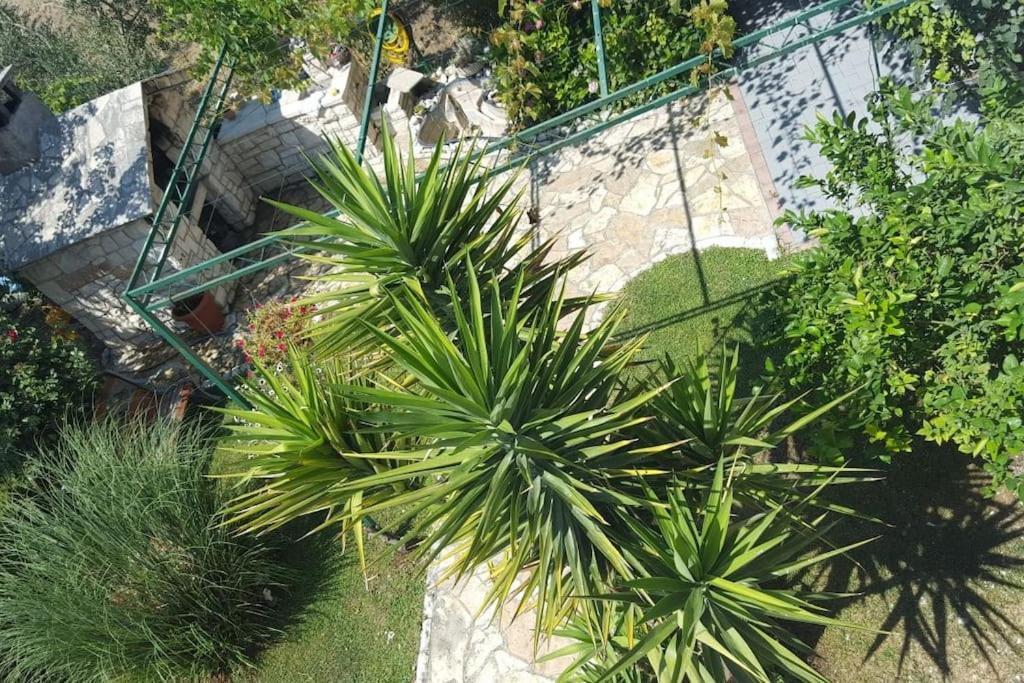 Three Bedroom Apartment Between Trogir And Split Kastela Exterior photo